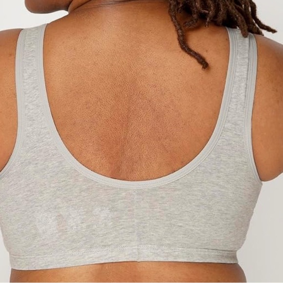 14. NWT 2 pack Fruit of The Loom Front Close Sports Bra W/ Mesh Strap - Picture 4 of 4